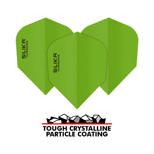 Das Bild zeigt drei grüne Dartflights der Marke Harrows Silika mit der Aufschrift "SILIKA HARROWS". Unten steht der Schriftzug "TOUGH CRYSTALLINE PARTICLE COATING" zusammen mit einer Grafik von kristallartigen Partikeln.