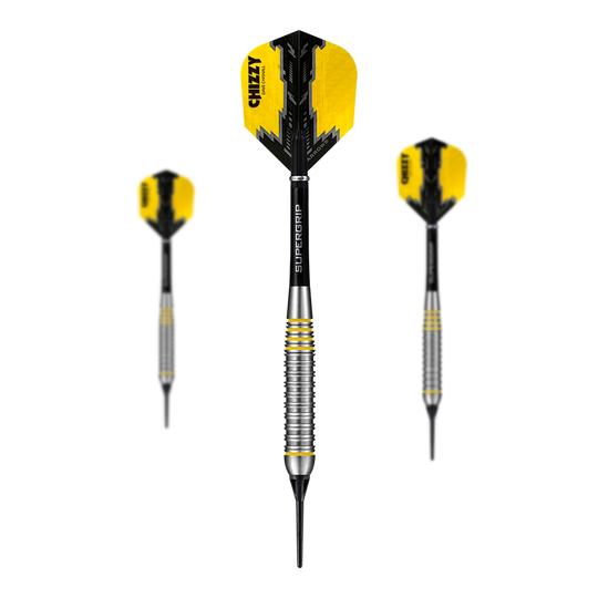 Měkké šipky Harrow's Dave Chisnall Chizzy Brass Das Bild zeigt drei Harrows Dave Chisnall Chizzy Brass Softdarts. Die Pfeile haben gelb-schwarze Flights und einen geriffelten silbernen Barrel.