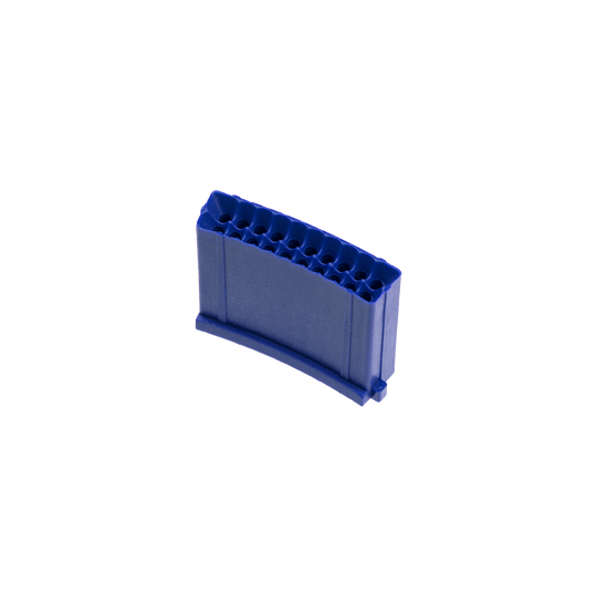 LW4_L-wen_Dart_Ersatzfeld_Triple_Blau_1 Das Bild zeigt ein blaues Ersatzfeld für Löwen Dartautomaten. Es ist rechteckig geformt und hat mehrere kleine Löcher auf der Oberseite.