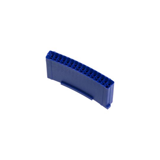 LW8_L-wen_Dart_Ersatzfeld_Double_Blau_1 Das Bild zeigt ein blaues Ersatzfeld für Löwen Dartautomaten. Es hat mehrere kleine Löcher und ist leicht gebogen geformt.