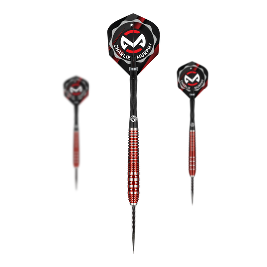 Das Bild zeigt drei Steeldarts aus der Shot Collab Pro Series Charlie Murphie, 23g. Die Darts sind schwarz und rot gestaltet und tragen den Namen "Charlie Murphie" auf den Flights.