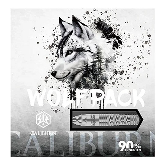 Das Bild zeigt die Verpackung der Caliburn Wolfpack W3 Steeldarts mit einem Wolf als Motiv. Die Darts bestehen zu 90 % aus Tungsten und wiegen 21 Gramm.