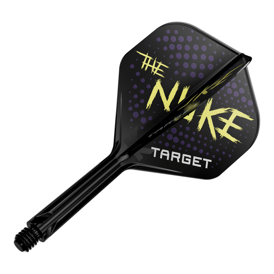 Standardní letový systém Target K-Flex Luke Littler Black No2 Das Bild zeigt einen schwarzen Dartflight mit dem Schriftzug "THE NUKE" und "TARGET" darauf. Der Hintergrund des Flights ist mit lila Punkten verziert.