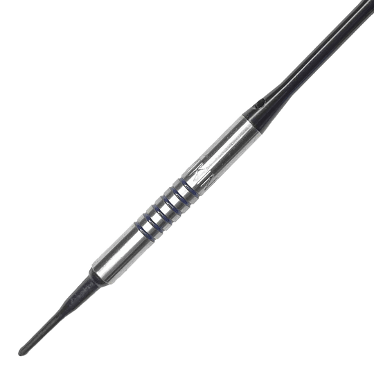 Měkké šipky McDart 85 Tungsten V19 - 16,5 g Dies ist ein McDart 85er Tungsten V19 Softdart mit einem Gewicht von 16,5g. Der Dart hat einen silbernen Barrel mit schwarzen Rillen und einer schwarzen Spitze.