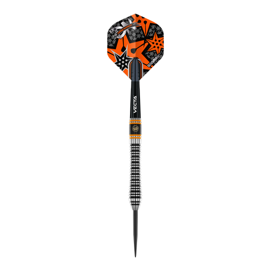 Ocelové šipky Winmau Danny Noppert Signature Edition 2 Dies ist ein Winmau Danny Noppert Signature Edition 2 Steeldart. Der Dart hat ein auffälliges schwarzes, silbernes und orangefarbenes Design mit Sternmotiven auf dem Flight.