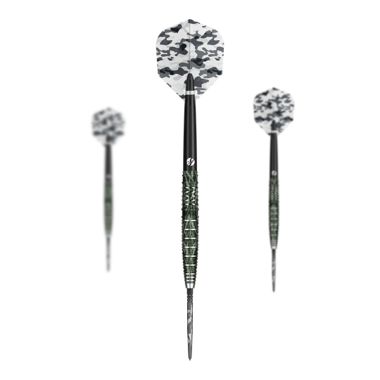 Shot Camo Ghillie Turbo Point Steeldarts 23 Gramm im Set werden gezeigt. Die Darts haben ein spezielles Tarnmuster.