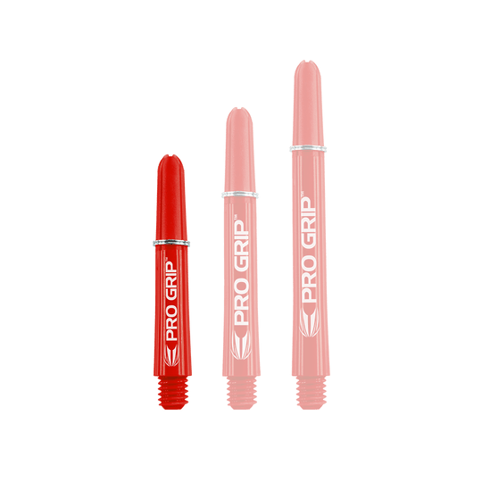 Das Bild zeigt drei rote Dart-Schäfte mit der Aufschrift „PRO GRIP“. Sie stehen nebeneinander und haben unterschiedliche Längen.
