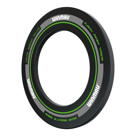 Auf dem Bild ist die Winmau Advance Dartboard Surround in Schwarz-Grün zu sehen. Die Umrandung ist rund und hat grüne sowie silberne Akzente mit dem Winmau-Logo.