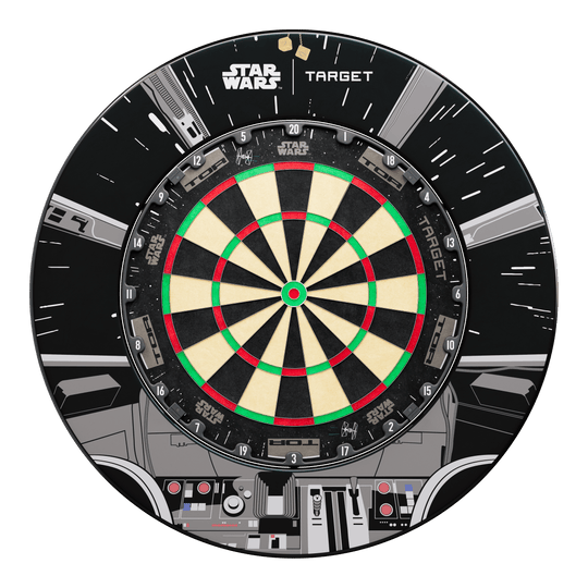 Dieses Bild zeigt das Target Star Wars Millennium Falcon Surround Board Bundle. Es handelt sich um ein spezielles Bundle für Dartliebhaber und Star Wars Fans.
