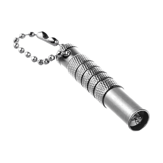 Odstraňovač zbytků střelných hlaví Das Bild zeigt einen Bullet Shaftrest Entferner in Silber. Das Produkt wird zur Entfernung von Shaftrests an Dartpfeilen verwendet.